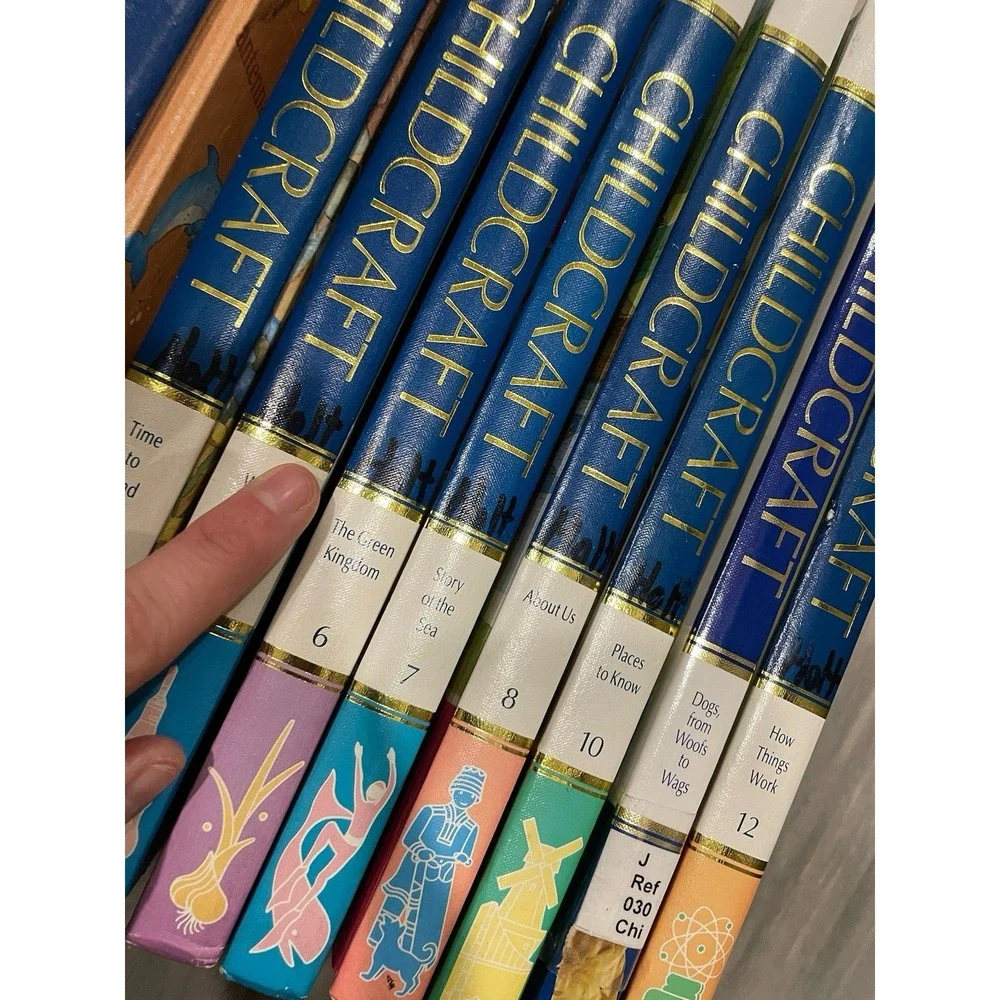 Children's childcraft book 2,4,6,7,8,10,12,13,14,15 & dictionary! 12 Book Set